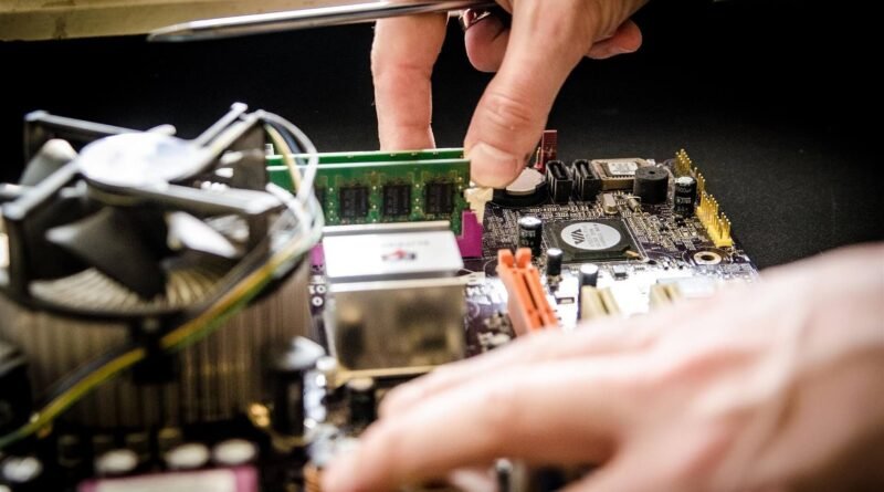 Why Should Computers Be Always Handled by Repair Professionals?